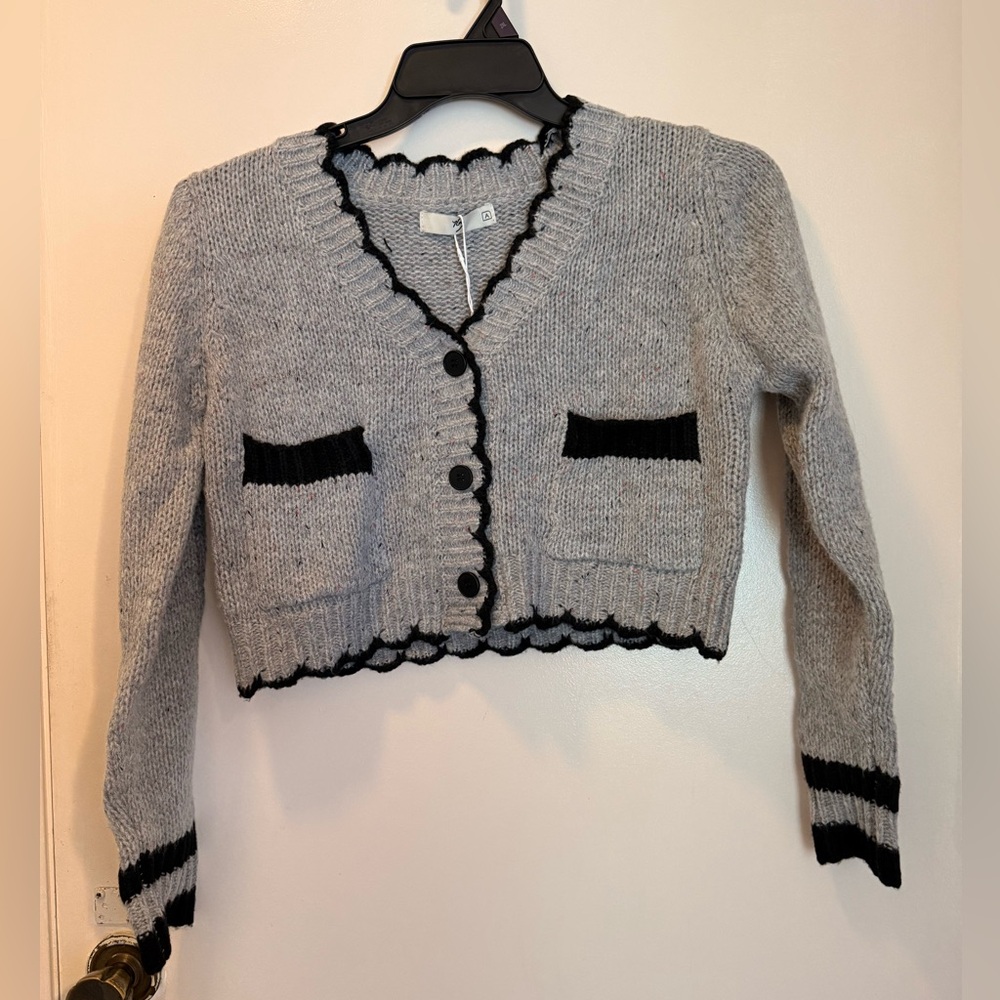 Chic Gray and Black Women's Cardigan
